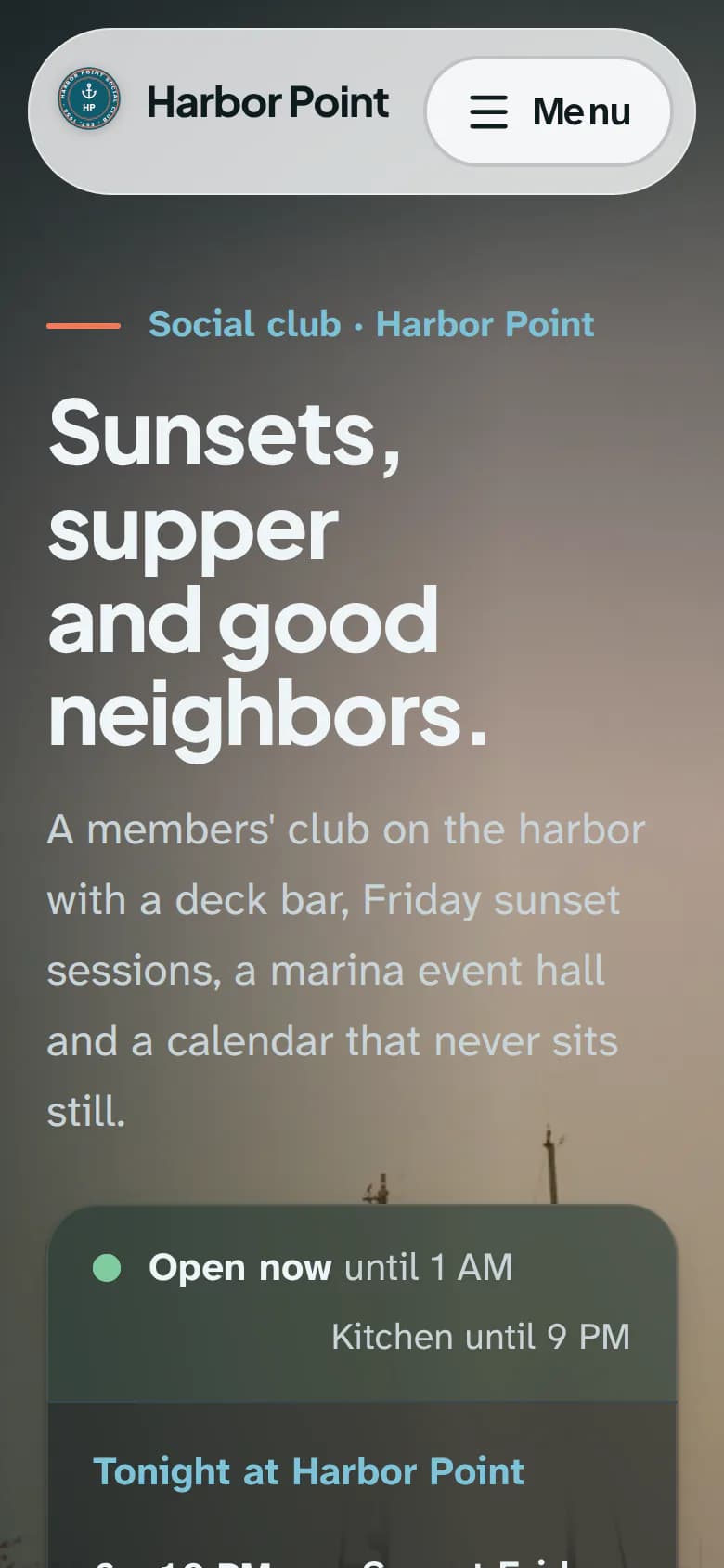 The same Harbor Point page at the largest text size: the headline, paragraph and opening-hours card all grow and still fit neatly.